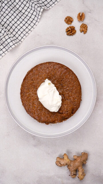 Decorating Carrot Cake