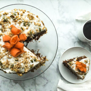 VEGAN CARROT CAKE WITH FROSTING