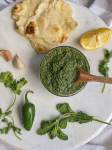 EASY MINT CILANTRO CHUTNEY RECIPE FOR SANDWICHES AND CHAAT